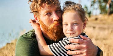 Good dad hugs daughter to change her life forever 