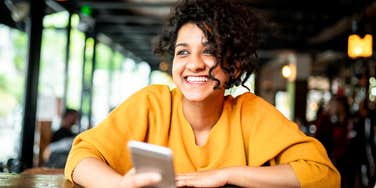 Woman who turns texting into chemistry.