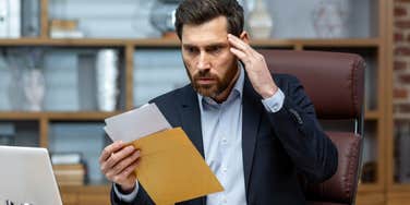 Boss Accidentally Sends Spreadsheet With Entire Staff’s Salary To Worker