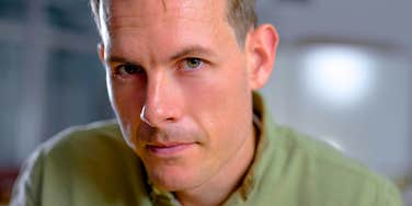  If A Husband Starts Doing These Things At Home, He’s Not Angry Anymore, He’s Done