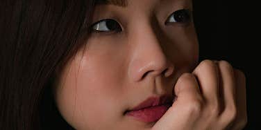 Woman feels inferior.