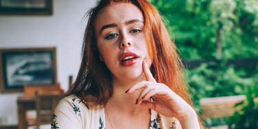 Woman making a man fall in love and not looking desperate 