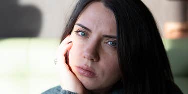 woman with low emotional intelligence looking upset