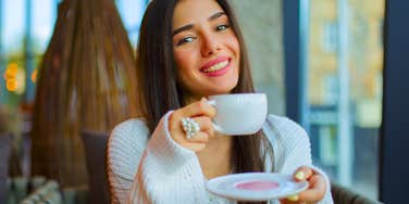 People Who Prefer Tea Over Coffee Usually Have These Surprisingly Grounded Personality Traits