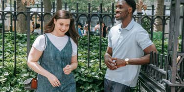 psychologist asks men women same question answers telling