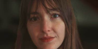 Woman understand what people are thinking.