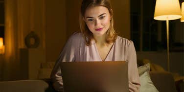 woman believes relationship possible ai survey