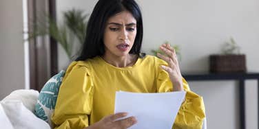 Woman's Receives Letter From Neighbor Asking Her To Close Her Curtains