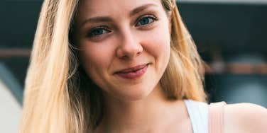Woman who wants a guy to ask her to be his girlfriend. 
