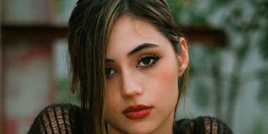 Woman feels like the problem.