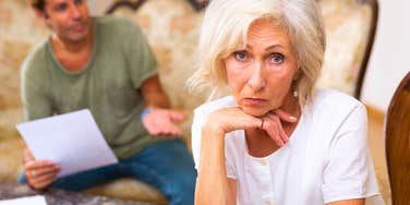 If You Notice These Things In Your Childhood Home Your Parents Are Deeply Unhappy