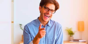 Men Who Only Pretend To Be Good Husbands When Other People Are Around Usually Do These Performative Things