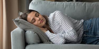 woman using nap trick