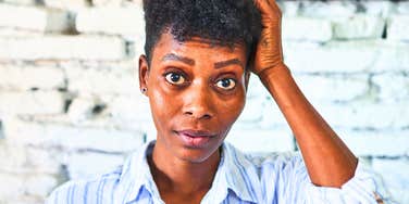 People Who Are Secretly Socially Awkward Casually Drop These Subtle Clues In Conversation