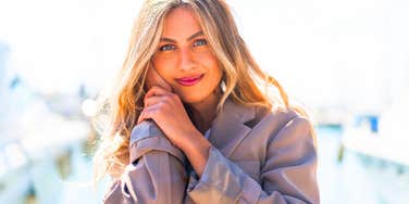 Truly Feminine Women Have These Soft Habits That You Rarely Get To See Online