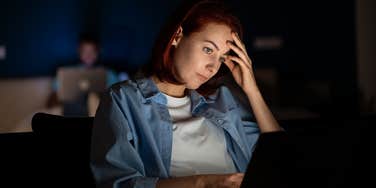 Woman Says Her Job Had Mandatory 2 AM Check-In Calls