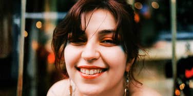  Captivating person showing the art of being fascinating and the simple habits of naturally fascinating people.