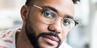 Man is only feeling friendship vibes.