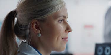 Neuroscientist stays focused.