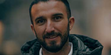 Man has simples habits to get his life together.