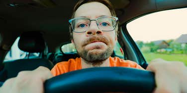 If You Notice These Things In Someone’s Car, They’re Carrying Heavy Stress