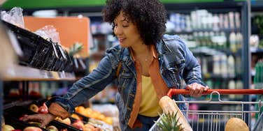 woman shopping for groceries