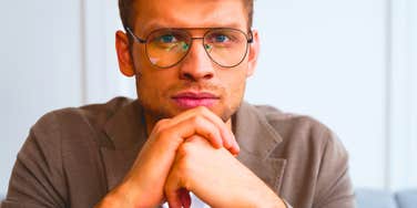 Men Who Can't Recognize A Good Thing When It's Right In Front Of Them Usually Have These Reasons