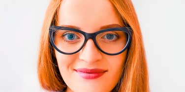 Simple Signs Of High Intelligence That Show Up In Everyday Behavior