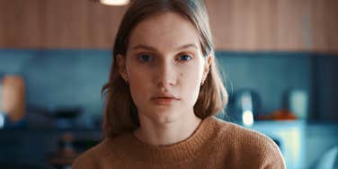 If Someone Can't Relax On A Weekend, They Usually Have These Deep Reasons stressed out anxious woman unable to relax at home