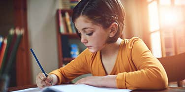 Study Finds The Age Girls Stop Believing They’re Smart