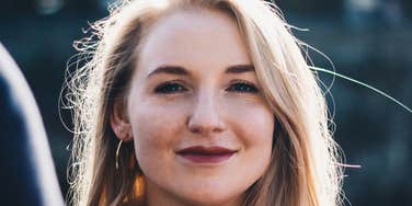 Small behaviors make a woman valued.