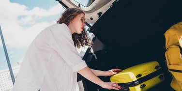 Janelle Pierzina Asks If It’s Rude For Uber Driver To Not Help With Her Bags