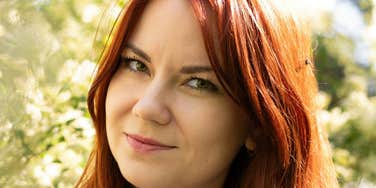 Woman finds a way to move on from something.