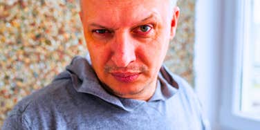 Men Who Never Seem To Learn From Their Mistakes Usually Have These Habits