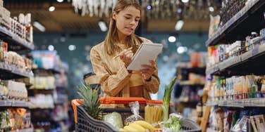 People Who Write Their Grocery Lists By Hand Have 4 Fascinating Personality Traits