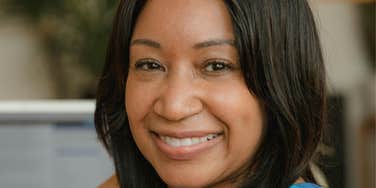 Woman's ordinary life is a sign she has done well in life.