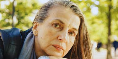 I Didn’t Kill My Sister — But The Guilt Of Her Death Still Feels Like Murder Woman feel guilty about sisters death.