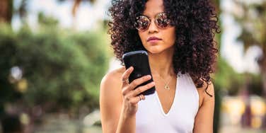 gen z woman refuses date guy doesnt confirm first