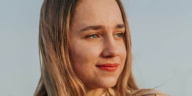 Woman has high emotional IQ.