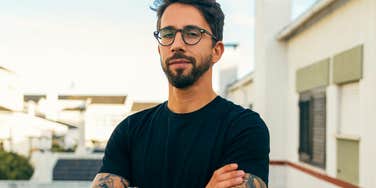 man who is pretending to be nice but is actually condescending