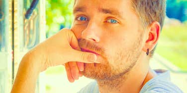 People Who Secretly Judge Everyone They Meet Tend To Use Phrases In Casual Conversation