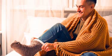 People Who Sleep Better With Socks On Usually Have Highly Rare Personality Traits