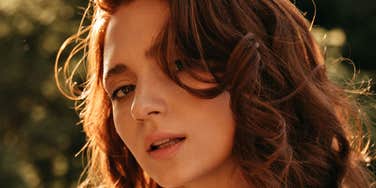 signs someone struggles with daddy issues 