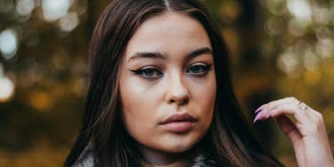 Woman struggles to set healthy boundaries.