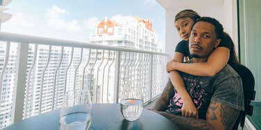 couple showing signs relationship wont make past talking stage