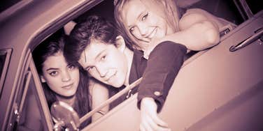 Things Teens Used To Do On Weekends That Feel Unreal Now