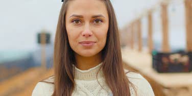 Women Who Fall In Love Too Quickly & Too Often Usually Have These Quiet Habits