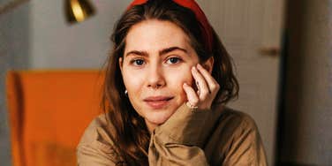 A professional woman preparing for an interview, highlighting the tiny job search mistakes that can derail an otherwise strong candidate's career prospects.