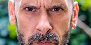 angry man with narcissistic traits