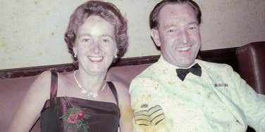 couple in the 1970s on their wedding day